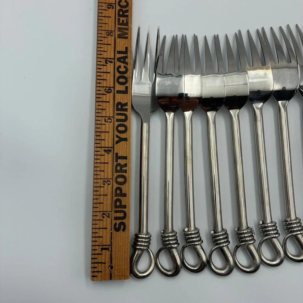 Gourmet Settings Twist and Shout 18/10 Stainless Steel Dinner Forks Set of 8